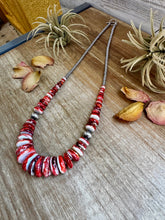 Load image into Gallery viewer, 23" Red Spiny Oyster Graduated Necklace