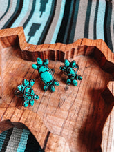 Load image into Gallery viewer, 7- Stone Turquoise Ring
