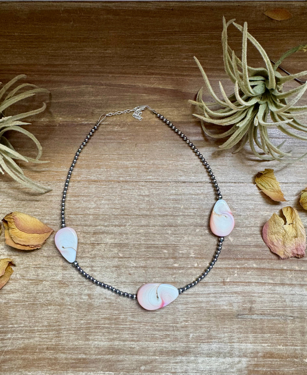 Sterling Silver Choker – 3 Flat Pink Conch Teardrops – 14.5