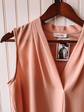 Load image into Gallery viewer, Pink Blouse—size Medium
