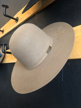 Load image into Gallery viewer, Felt Hat Size 7 3/8
