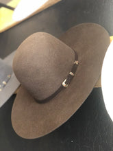 Load image into Gallery viewer, Felt Hat Size 7 1/4
